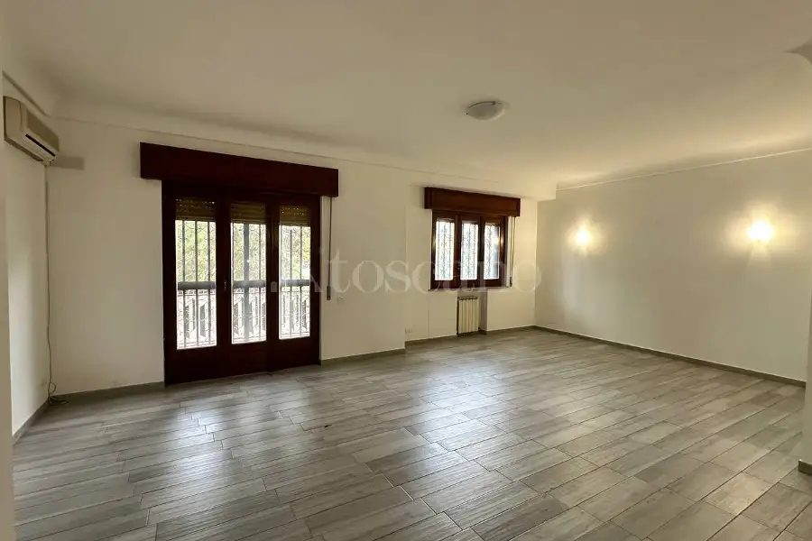 Villa Bifamiliare in vendita di 268 mq a €428.000 (rif. 140/2026)