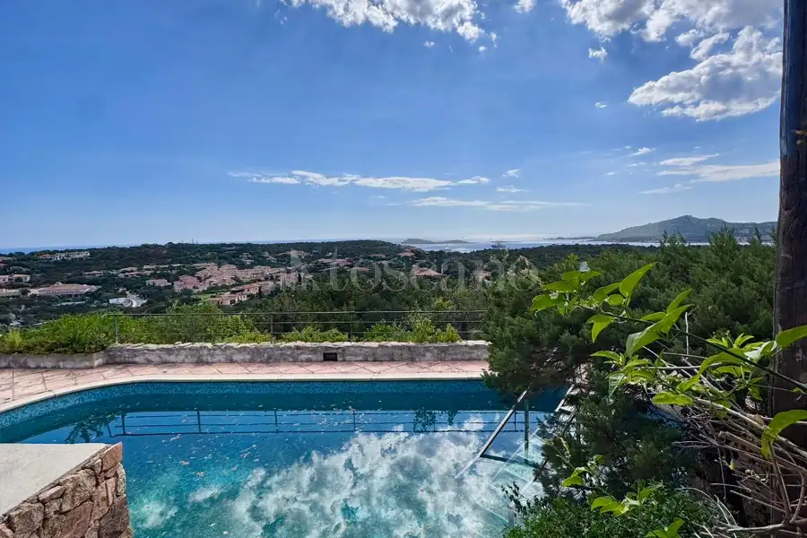 Villa in vendita di 291 mq trattativa riservata (rif. 11/2026)