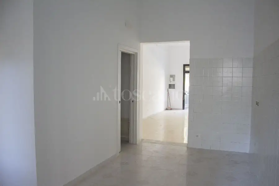 Negozio in vendita di 78 mq a €168.000 (rif. 6/2026)