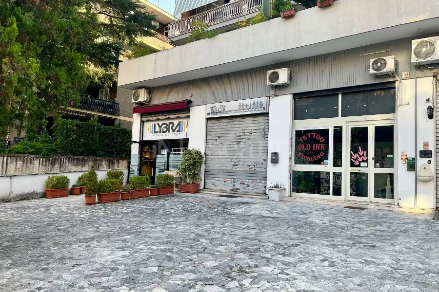 Negozio in vendita di 90 mq a €118.000 (rif. 27/2025)