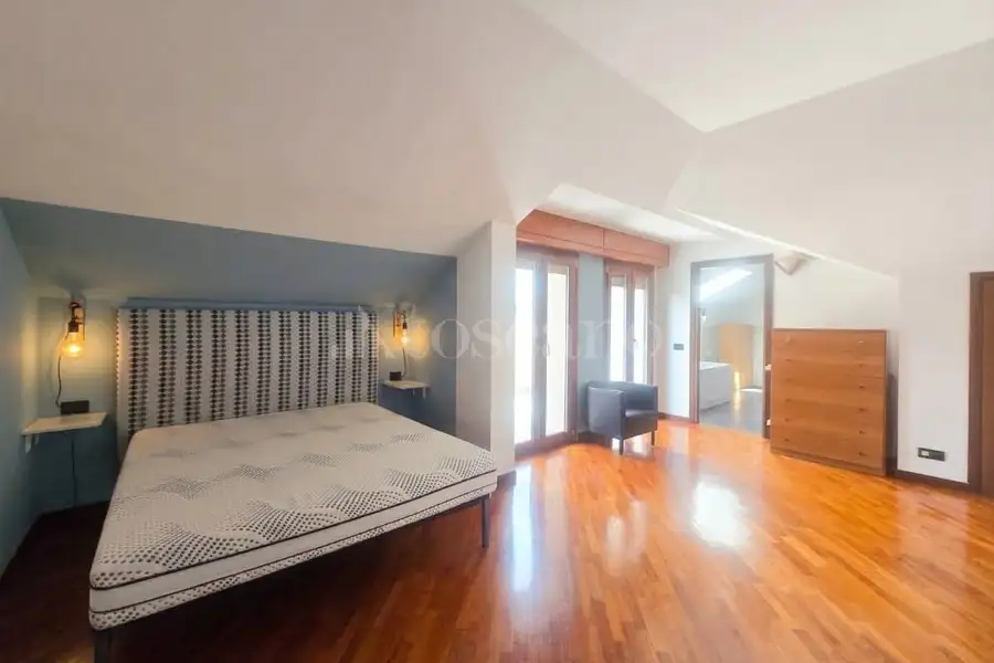 Attico in vendita di 314 mq a €490.000 (rif. 69/2026)