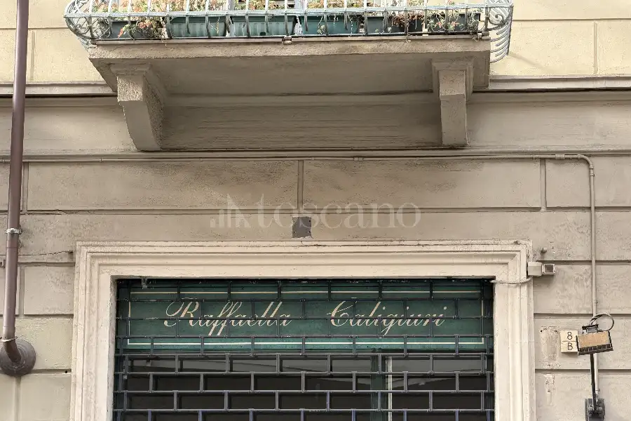 Negozio in affitto di 70 mq a €750 (rif. 5/2026)