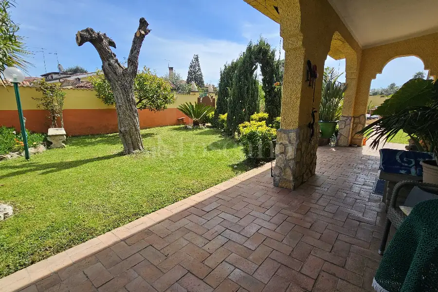 Villa in vendita di 220 mq a €285.000 (rif. 27/2024)
