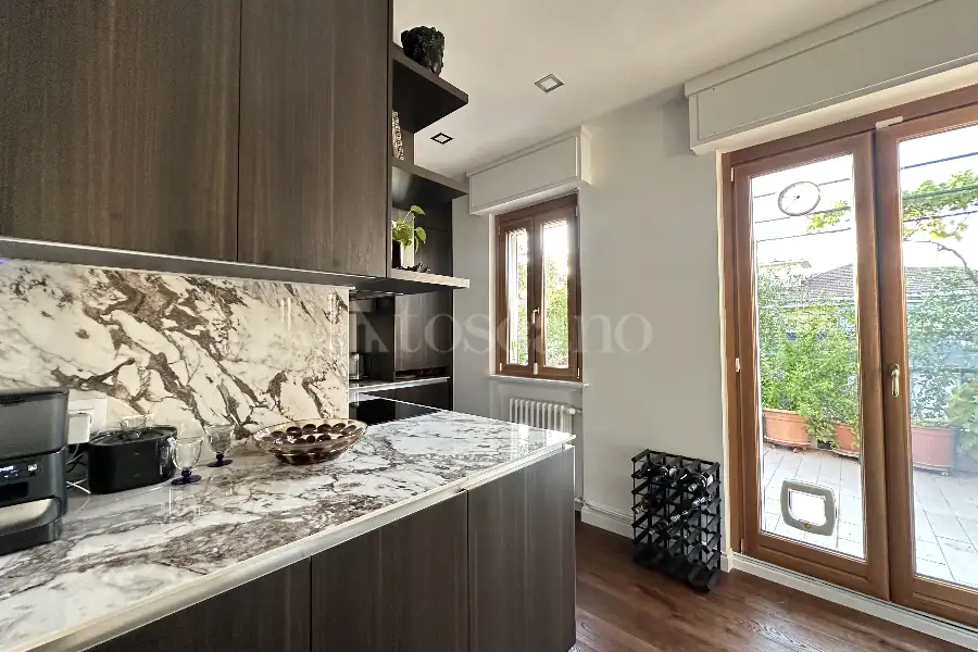 Attico in vendita di 95 mq a €699.500 (rif. 11/2025)
