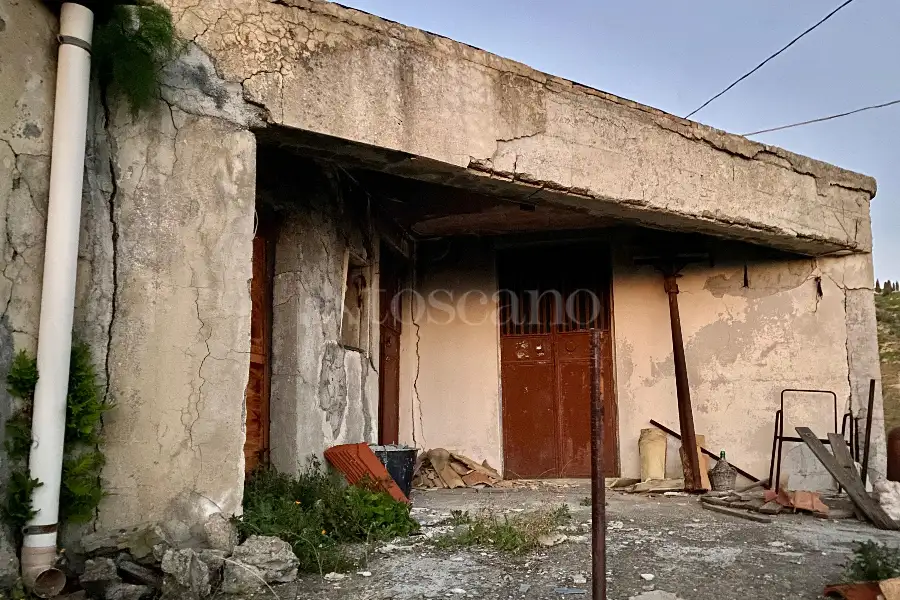 Agricolo in vendita di 940 mq a €60.000 (rif. 9/2026)