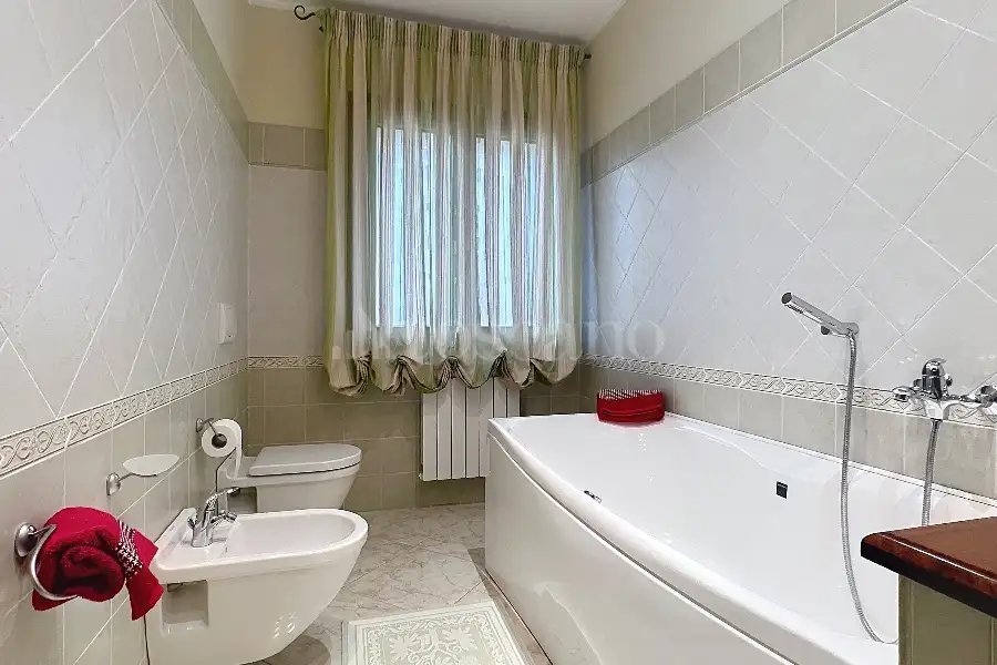Villa Plurifamiliare in vendita di 140 mq a €240.000 (rif. 4/2026)