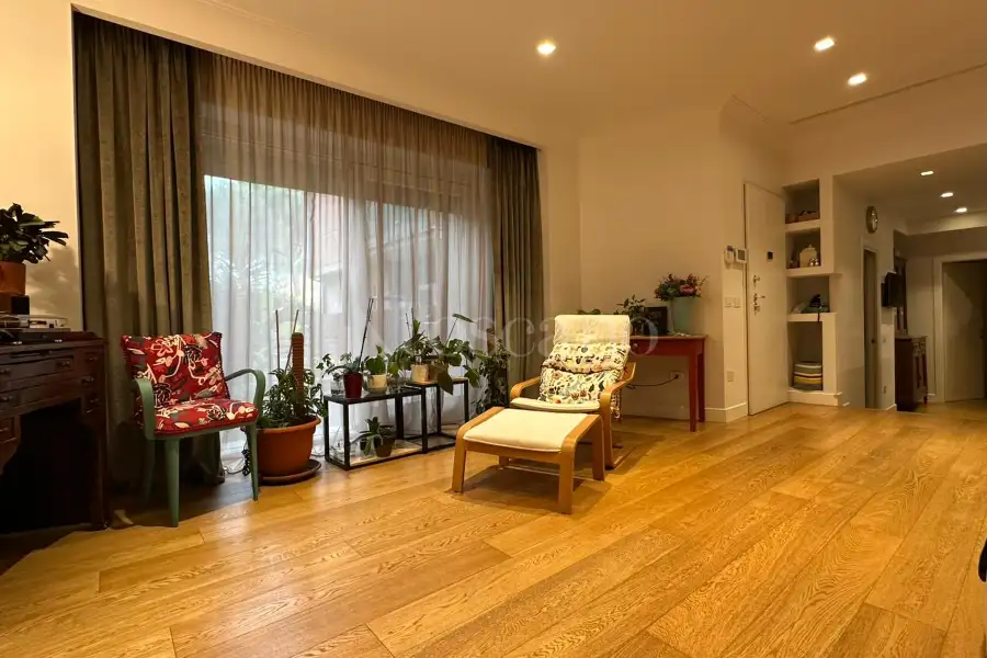 Casa in vendita di 250 mq a €899.000 (rif. 5/2026)