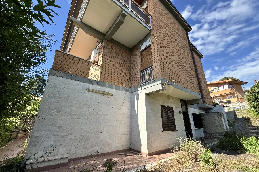 Villa in vendita di 800 mq a €1.069.000 (rif. 56/2024)
