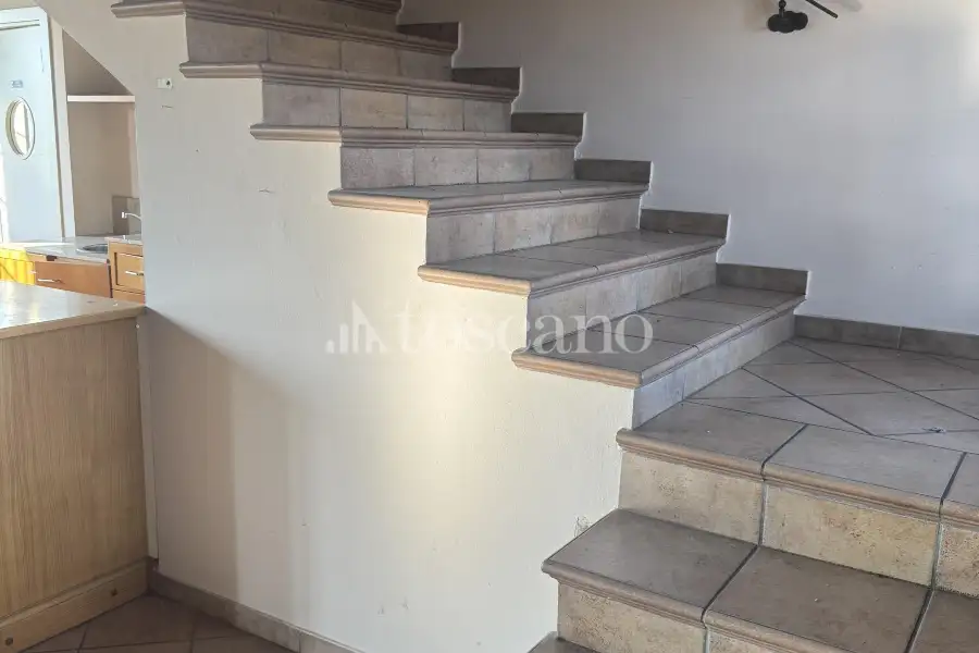 Negozio in vendita di 400 mq a €349,000 (rif. BL6173VE)