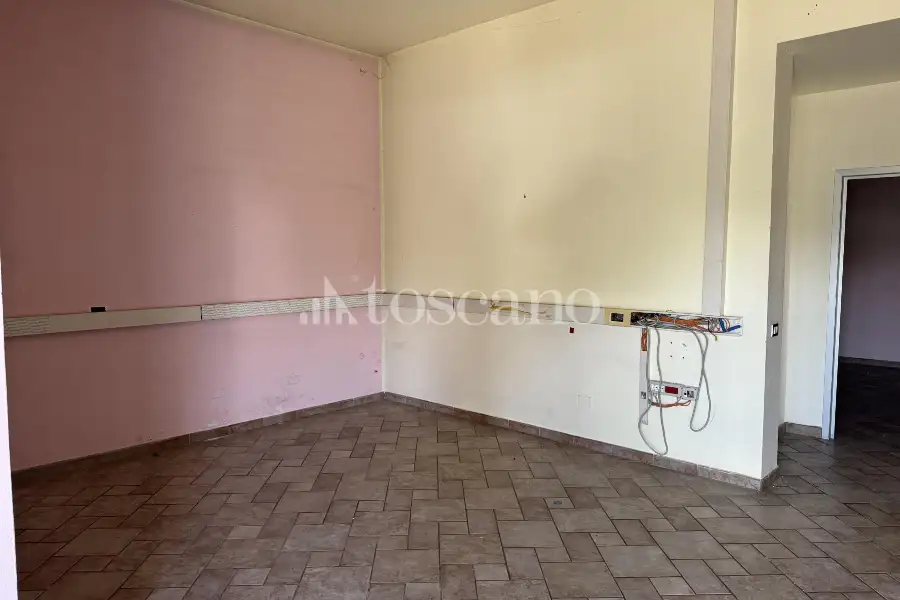 Ufficio in vendita di 430 mq a €275,000 (rif. BL6166VE)