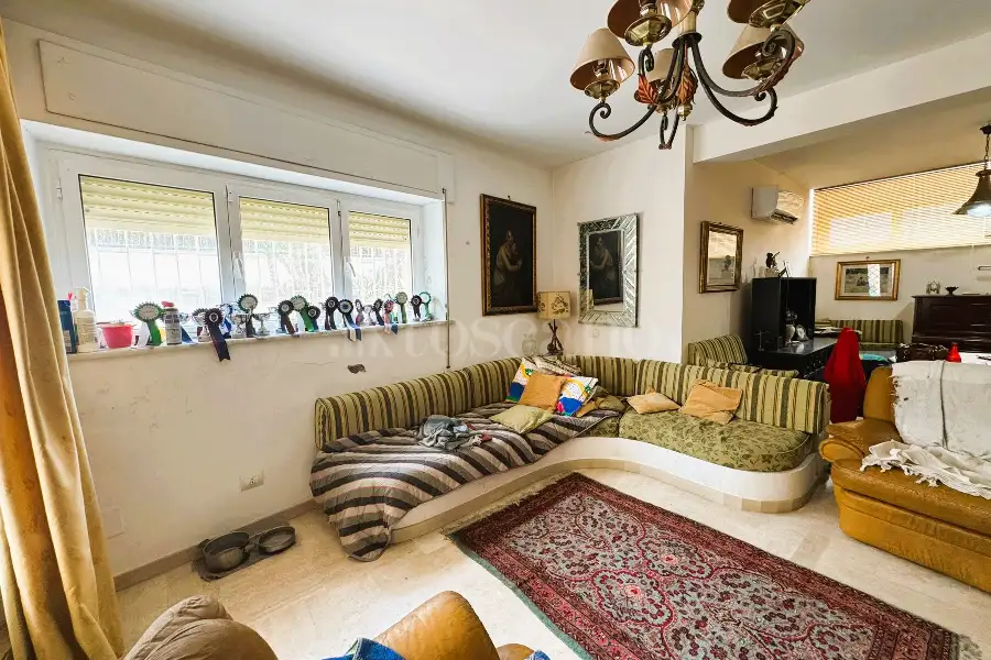 Casa in vendita di 200 mq a €495.000 (rif. 12/2026)