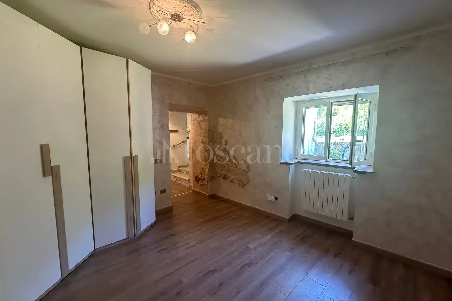 Villa Bifamiliare in vendita di 250 mq a €169.000 (rif. 13/2026)