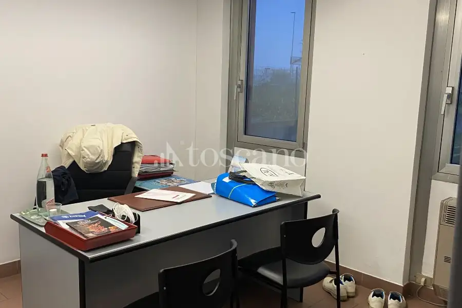 Capannone in vendita di 630 mq a €295,000 (rif. TS0201VE)