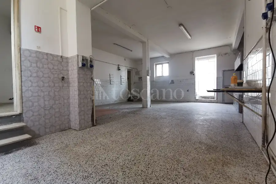 Casa Indipendente in vendita di 200 mq a €210.000 (rif. 23/2026)