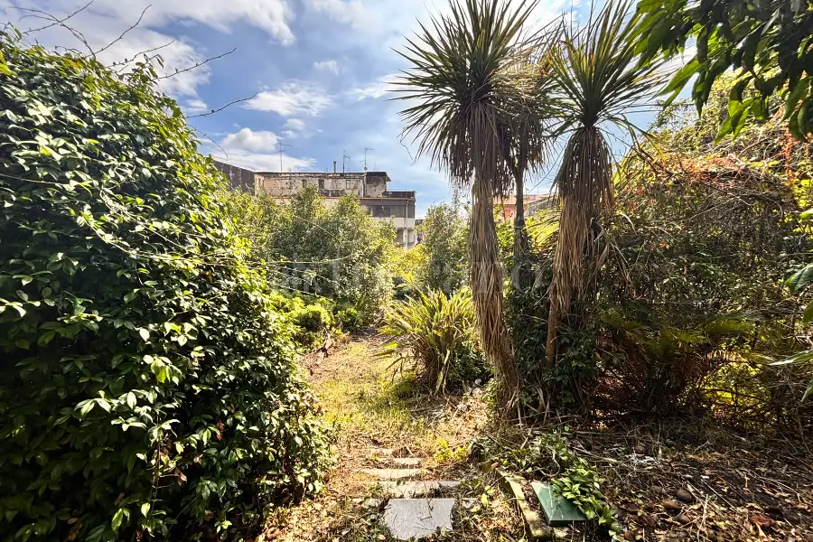 Casa Indipendente in vendita di 313 mq a €295.000 (rif. 134/2026)