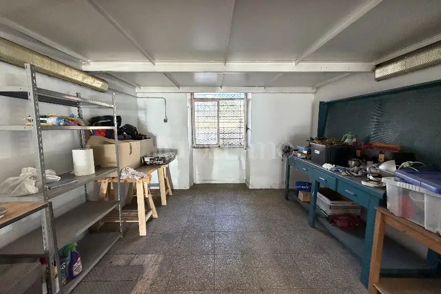 Negozio in vendita di 120 mq a €165.000 (rif. 13/2026)