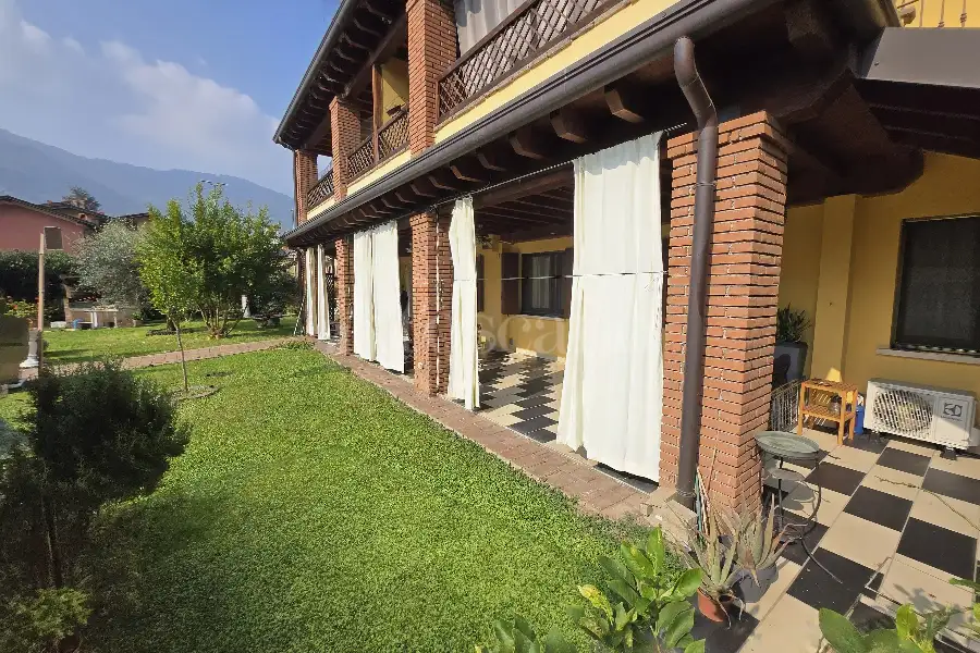Villa in vendita di 200 mq a €395.000 (rif. 49/2025)