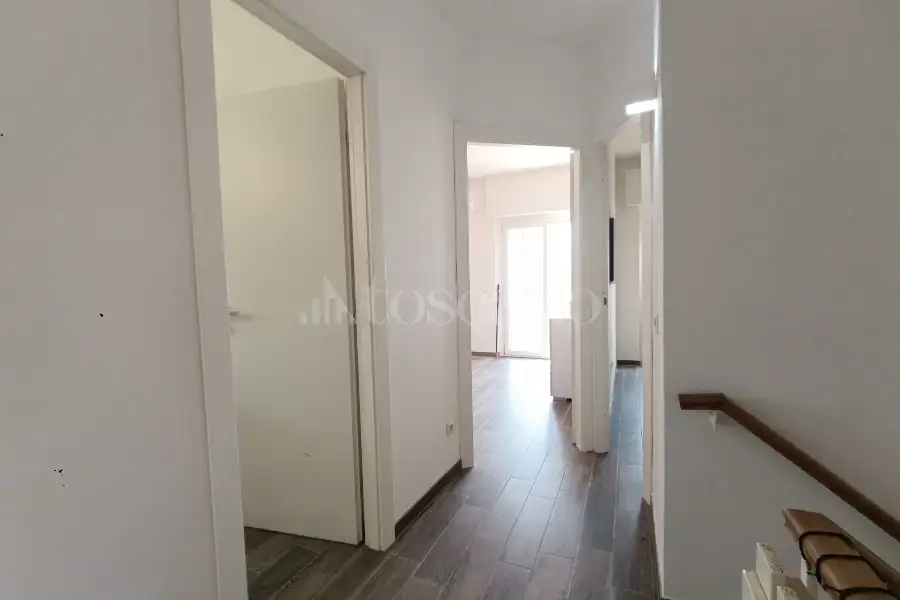 Villino a Schiera in affitto di 120 mq a €2.600 (rif. 49/2026)