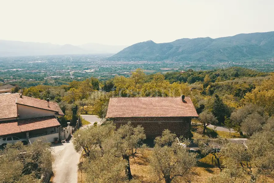 Rustico in vendita di 360 mq a €75.000 (rif. 12/2024)