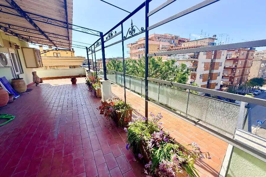 Attico in vendita di 174 mq a €159.000 (rif. 25/2026)