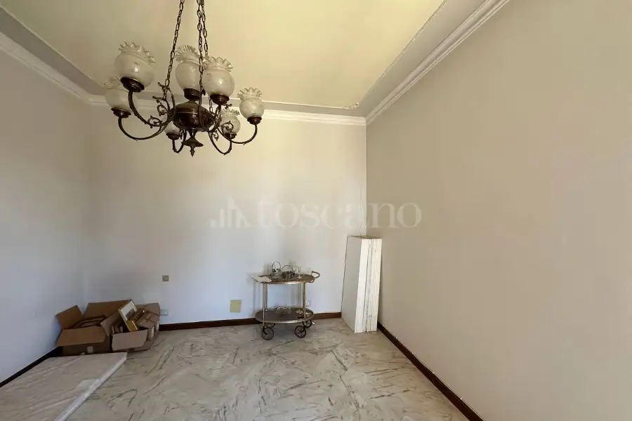 Villa in vendita di 575 mq a €878.000 (rif. 89/2025)