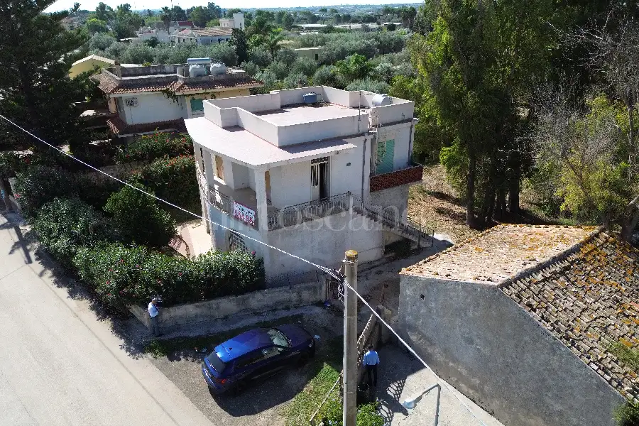 Villa in vendita di 345 mq a €369.000 (rif. 123/2026)