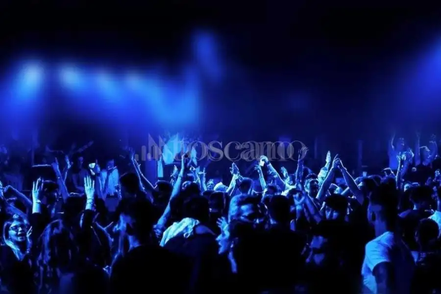 Attività Commerciale in vendita di 200 mq a €215,000 (rif. TS0056VE-1)