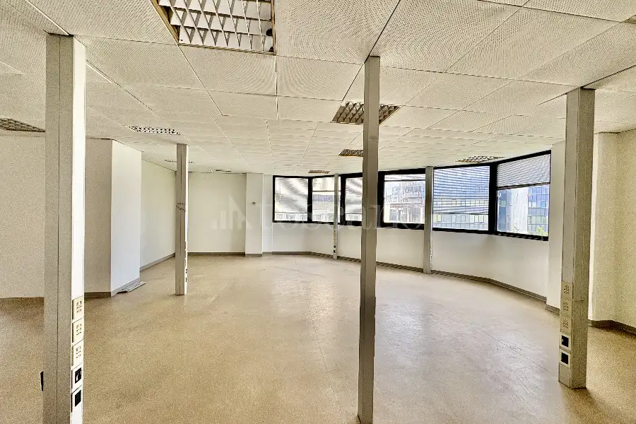 Ufficio in vendita di 150 mq a €215.000 (rif. 20/2026)