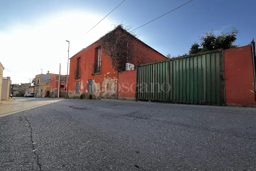 Casa Indipendente in vendita di 420 mq a €270.000 (rif. 5/2026)