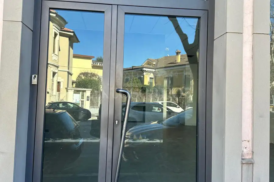 Negozio in vendita di 318 mq a €500.000 (rif. 29/2025)