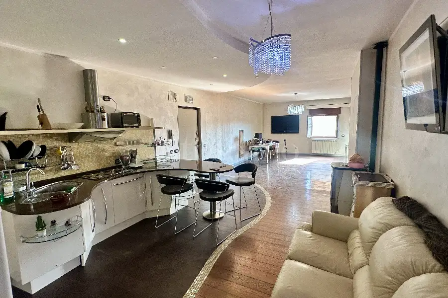Casa in affitto di 125 mq a €1.200 (rif. 16/2026)