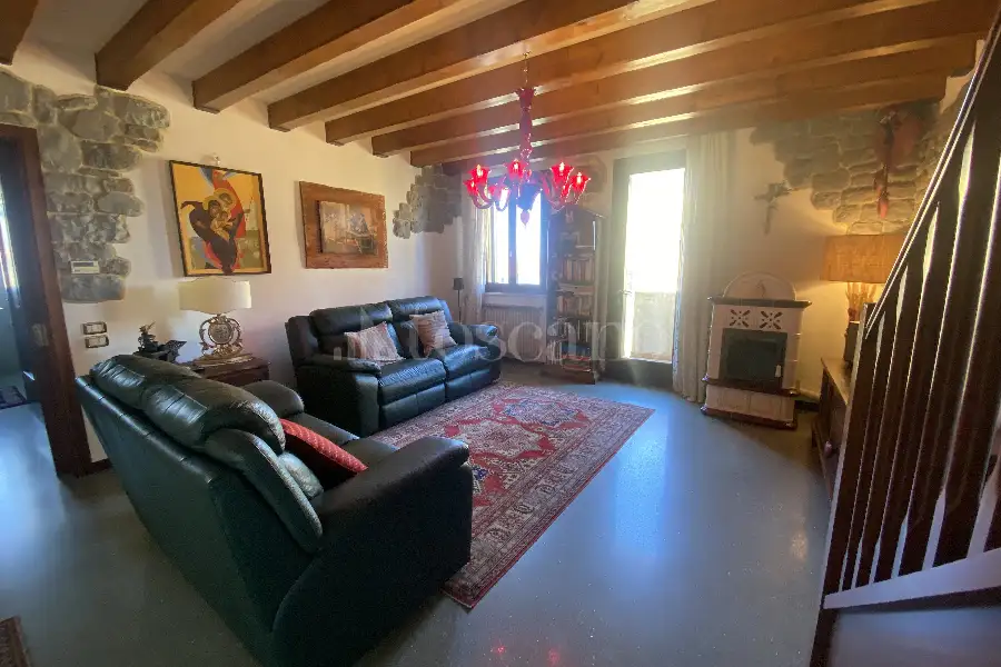 Casa in vendita di 172 mq a €209.000 (rif. 11/2026)