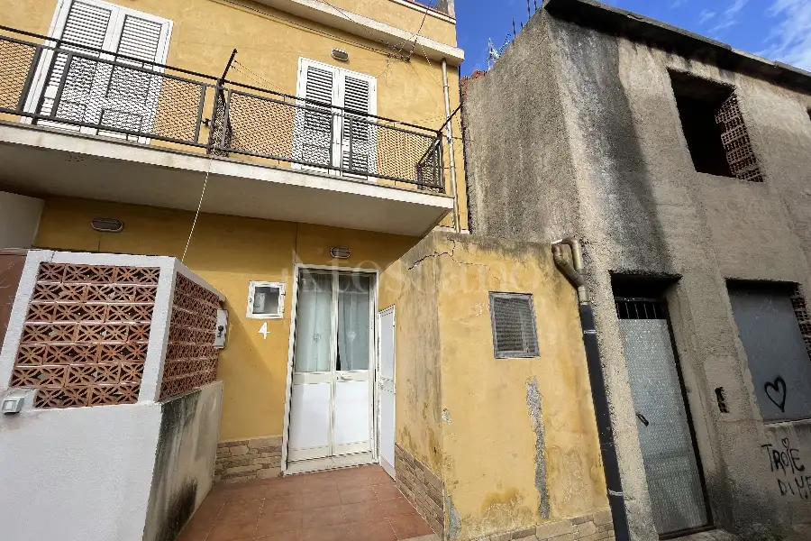 Casa Indipendente in vendita di 81 mq a €44.000 (rif. 3/2026)