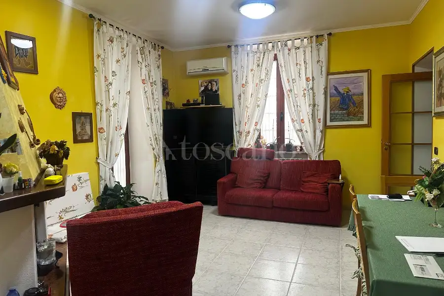 Casa Indipendente in vendita di 250 mq a €250.000 (rif. 92/2026)