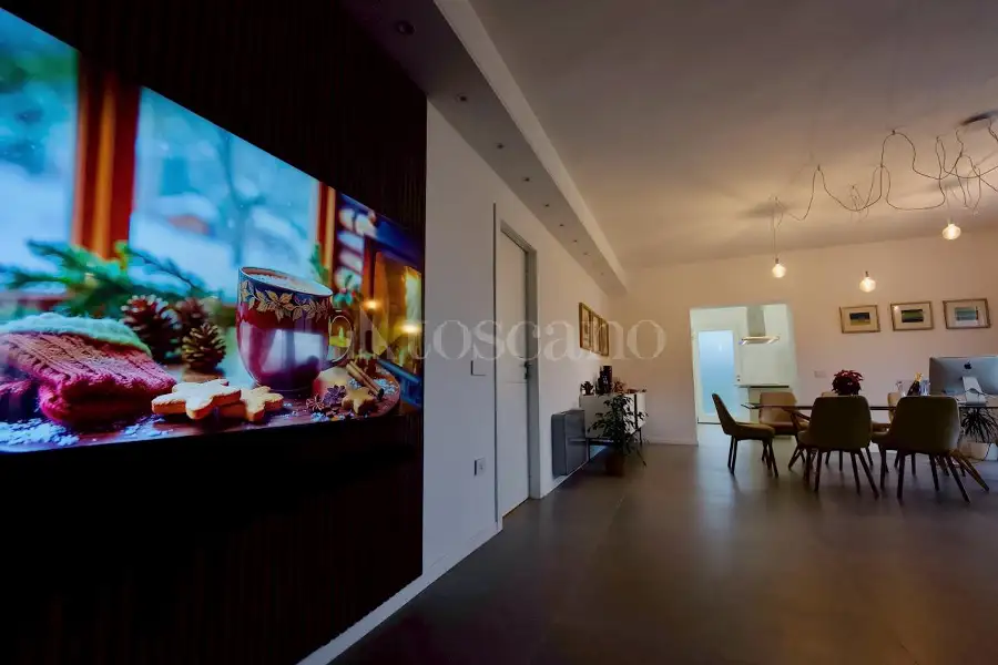 Casa Indipendente in vendita di 340 mq a €2.200.000 (rif. 43/2026)
