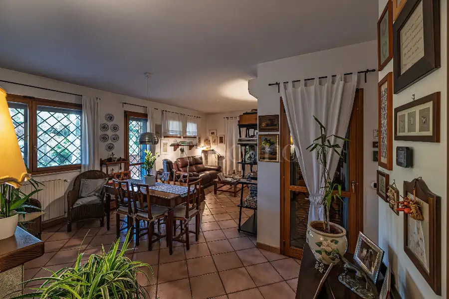 Villino a Schiera in vendita di 260 mq a €520.000 (rif. 28/2025)