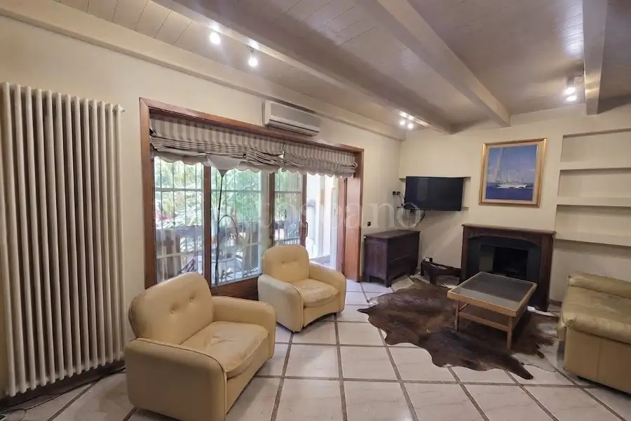 Casa in vendita di 215 mq a €399.000 (rif. 28/2026)