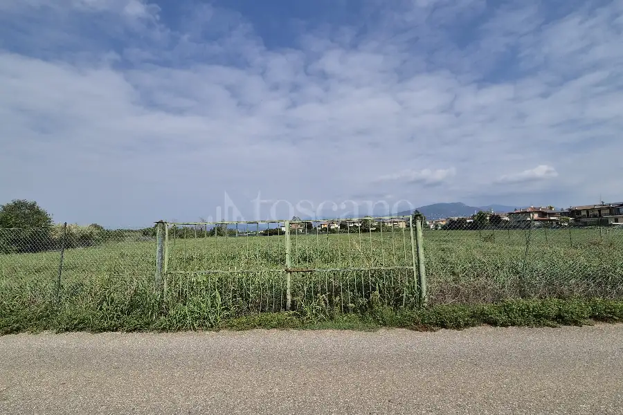 Agricolo in vendita di 8.090 mq a €120.000 (rif. 36/2026)