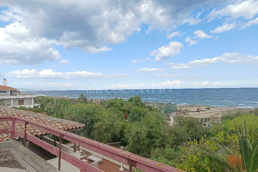 Villa in vendita di 365 mq a €490.000 (rif. 112/2025)