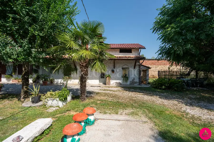 Rustico in vendita di 90 mq a €79.000 (rif. 152/2026)