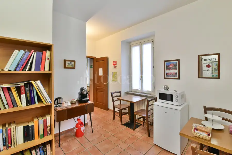 Palazzo in vendita di 300 mq a €355.000 (rif. 31/2024)