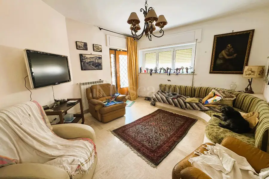 Casa in vendita di 200 mq a €495.000 (rif. 12/2026)
