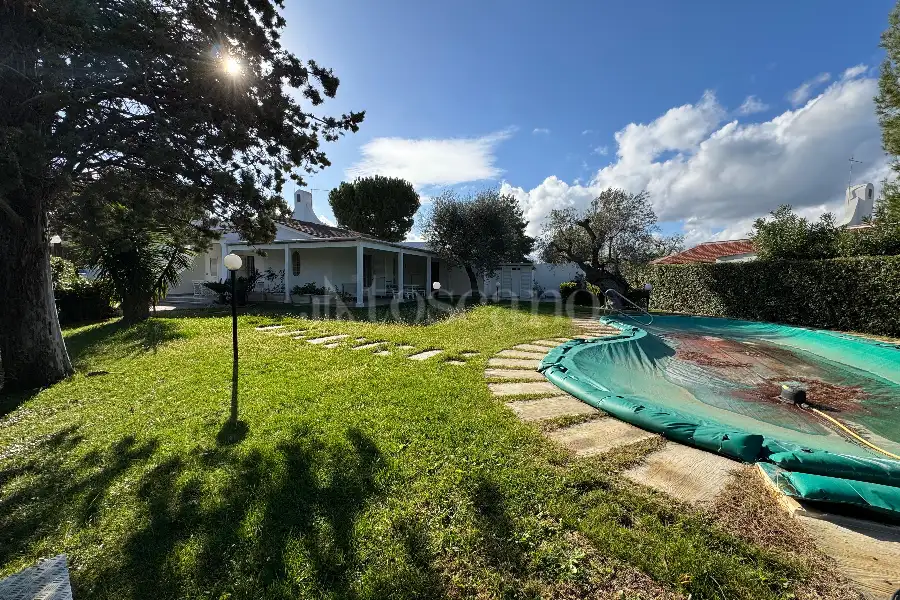 Villa in vendita di 100 mq a €615.000 (rif. 31/2025)