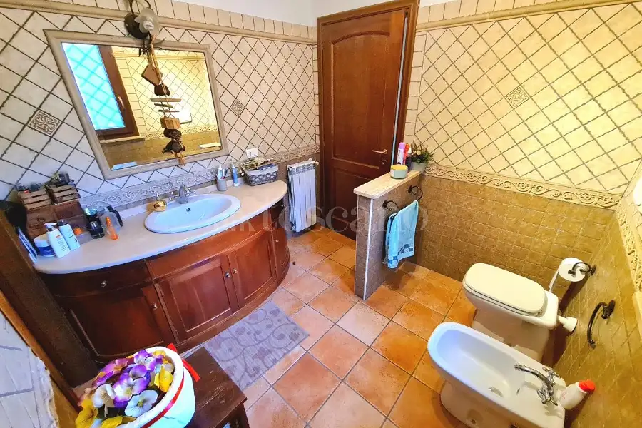 Villa Bifamiliare in vendita di 180 mq a €349.000 (rif. 42/2026)