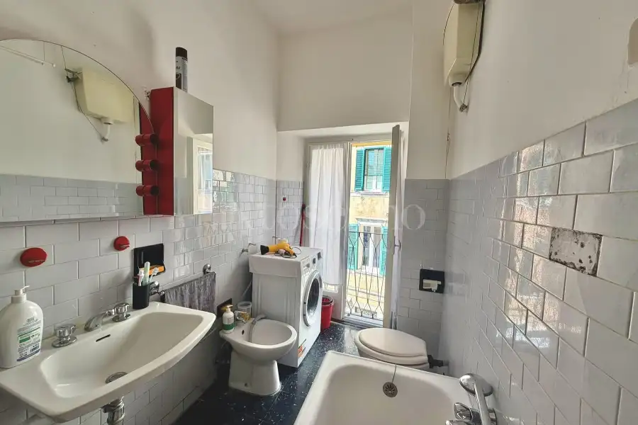 Palazzo in vendita di 1.035 mq a €1.850.000 (rif. 24/2026)