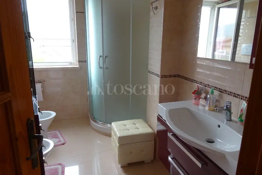 Villa in vendita di 443 mq trattativa riservata (rif. 19/2025)