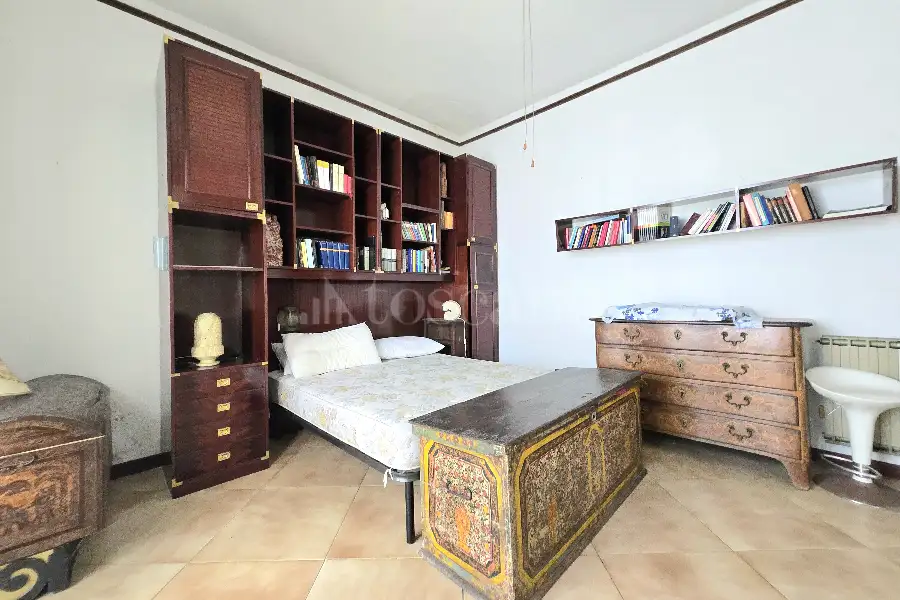Villa in vendita di 310 mq a €550.000 (rif. 14/2026)