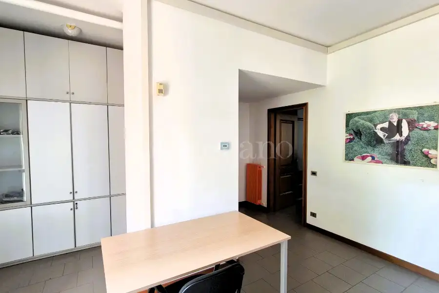 Ufficio in affitto di 90 mq a €950 (rif. 54/2026)