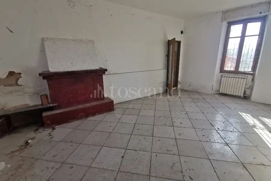 Casa Indipendente in vendita di 500 mq a €65.000 (rif. 27/2026)