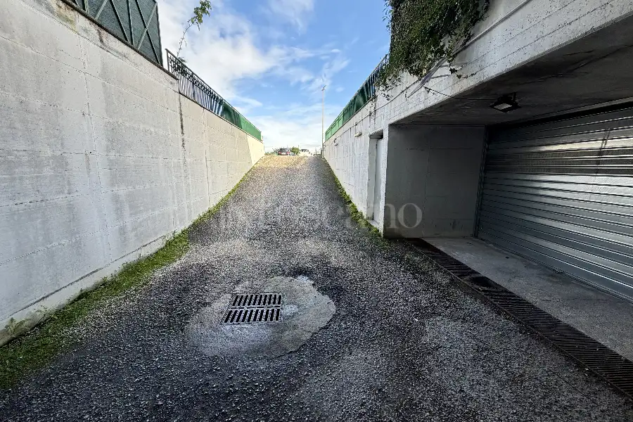 Box in vendita di 170 mq a €79.000 (rif. 2/2026)